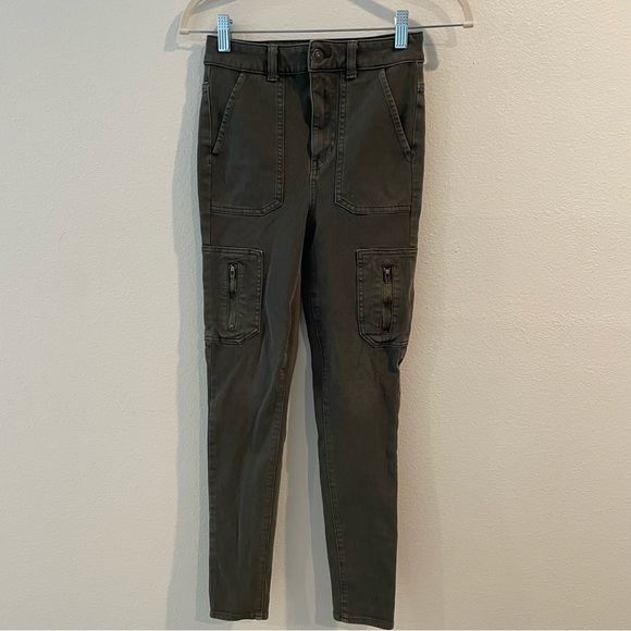 American Eagle Outfitters Pants - American Eagle Highest Rise Cargo Jegging